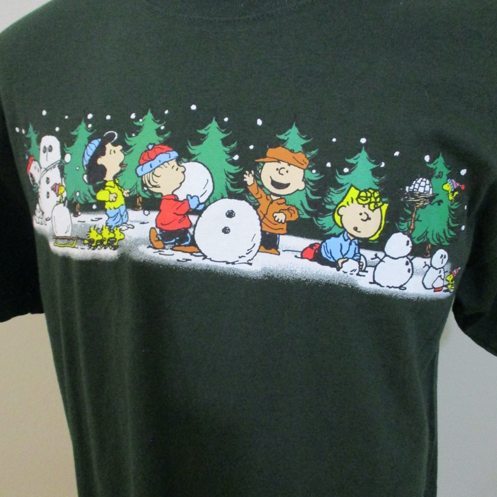 Peanuts Gang Christmas Carol Tree Snowman Green T-Shirt Charlie Brown Snoopy M